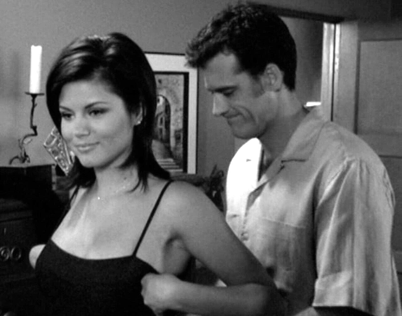 Tiffani Thiessen & Luke Perry In 90210 90S Tv Show Picture Photo