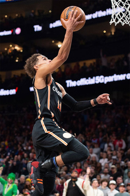 Trae Young In Match Athlete Hawks Team Player Wall Home Decor Jigsaw Puzzle