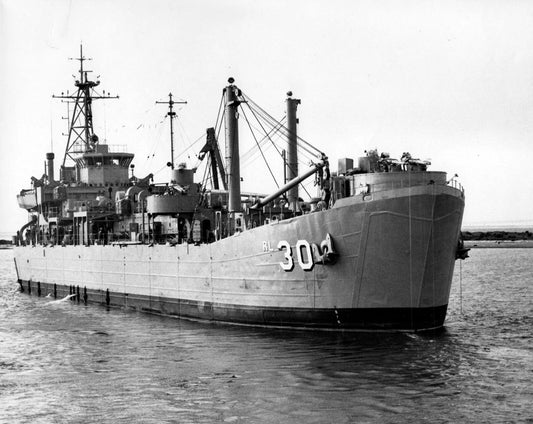 Uss Askari Photo Arl 30 Navy Us Usa Military Landing Craft Repair Ship