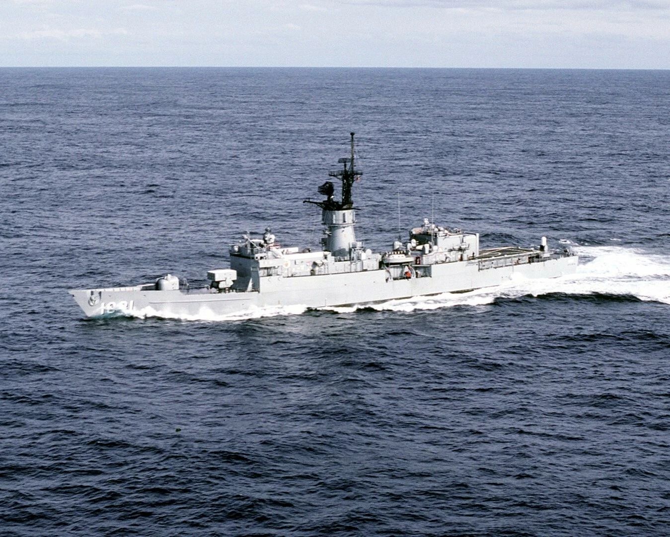 Uss Aylwin Magnet Ff 1081 Navy Us Usa Military Frigate Picture