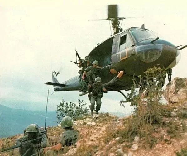 Us Military Helicopter In Vietnam War Vintage Picture Magnet Magnet