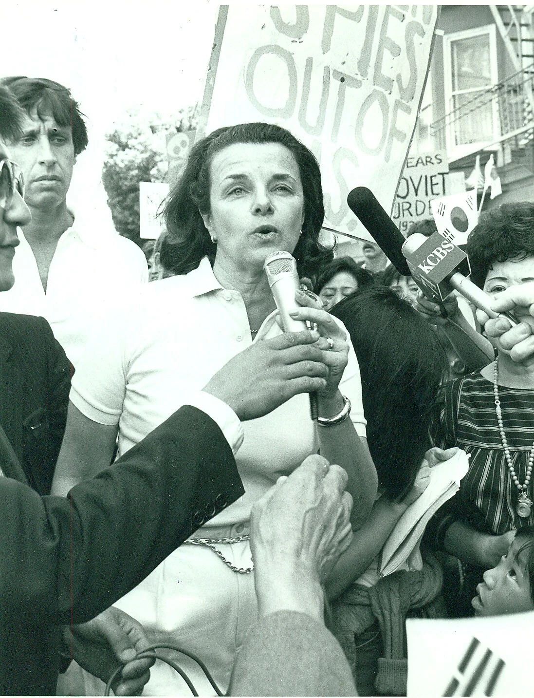 Us Senator Dianne Feinstein 1970S Poster Picture Photo Print