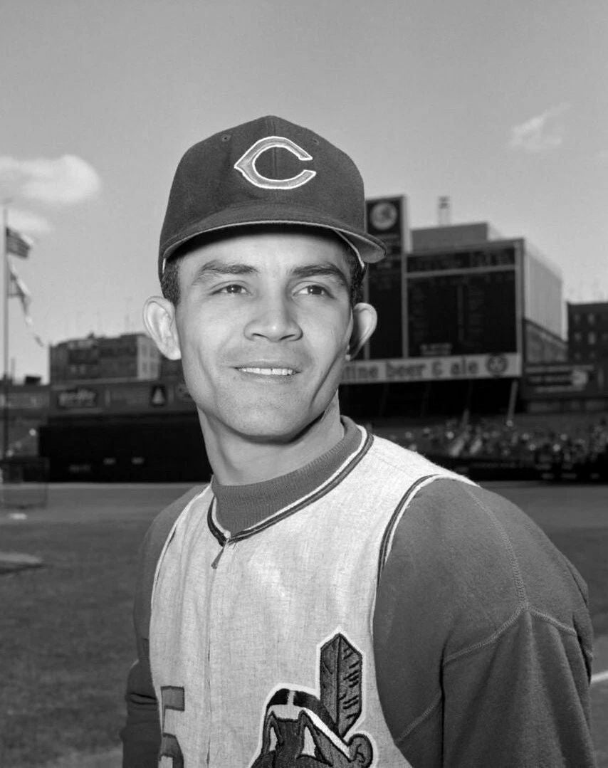 Vic Davalillo Photo Cleveland Indians Baseball Mlb Bw 300 Piece Jigsaw Puzzle