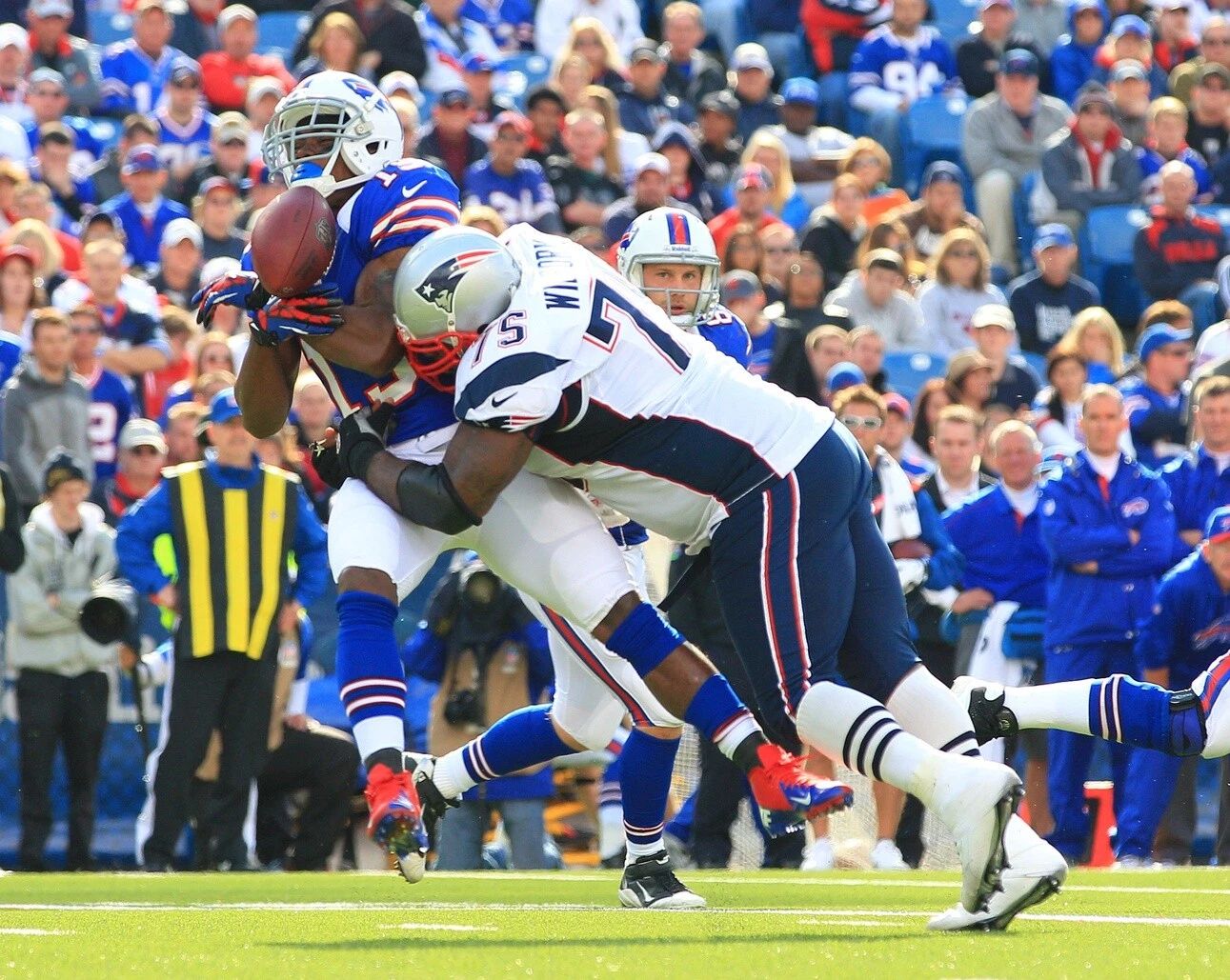 Vince Wilfork Photo New England Patriots Picture Nfl Football Vs Bills