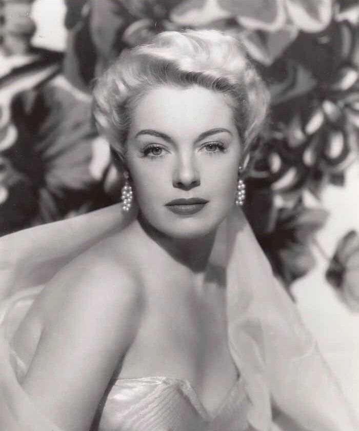 Vintage Hollywood Actress Mary Beth Hughes Retro Picture Magnet