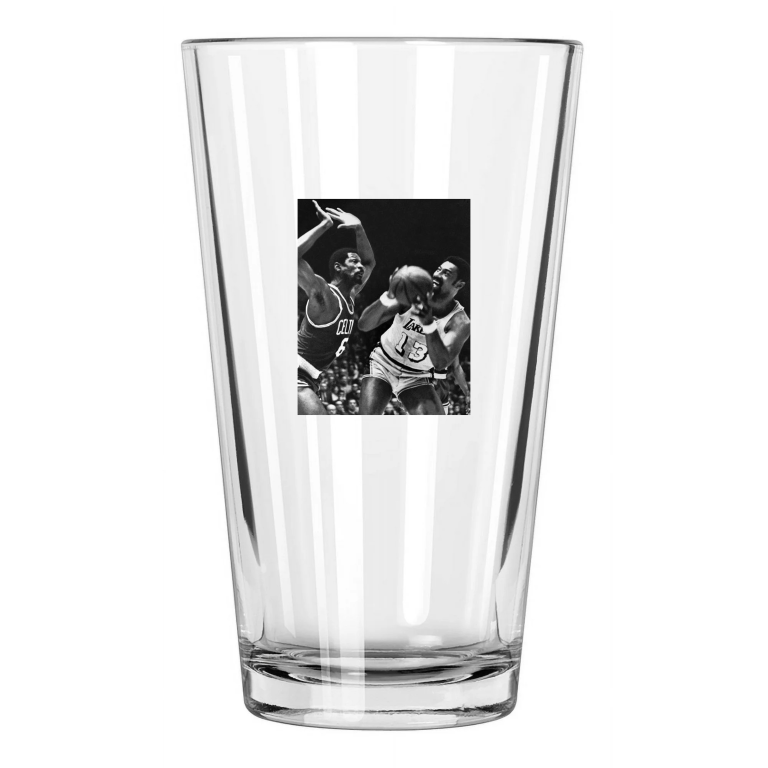 Wilt Chamberlain Andbill Russell Photo Hall Of Famers Pint Beer Drinking Glass