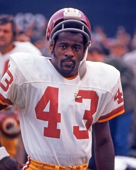 Washington Redskins Larry Brown Glossy Photo Poster Print 2