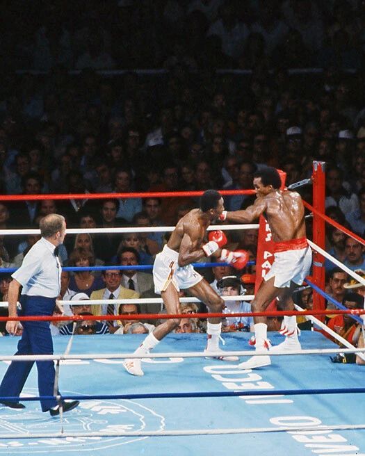 Welterweight Fight Sugar Ray Leonard Vs Thomas Hitman Hearns Photo Poster