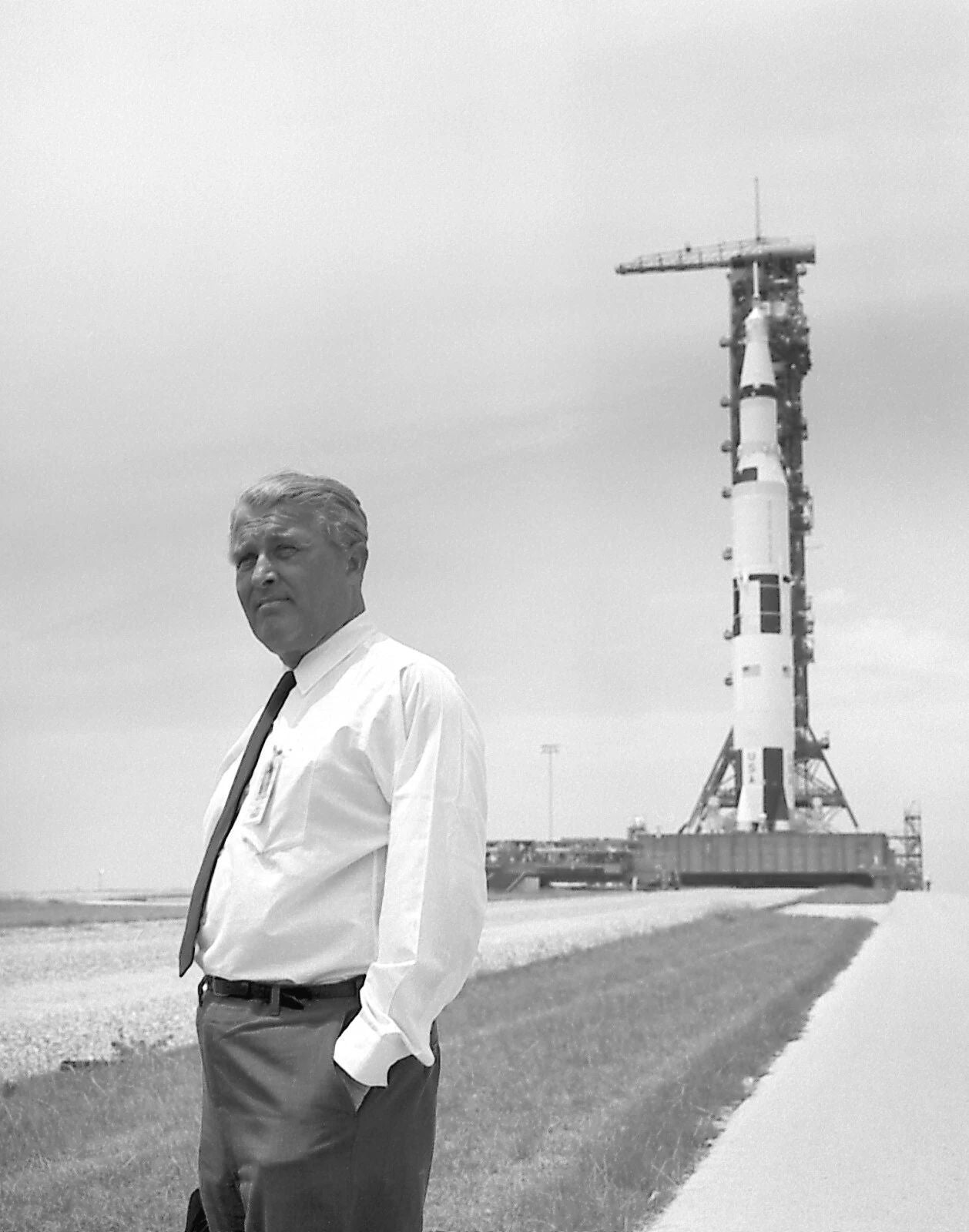 Wernher Von Braun Standing By Nasa Apollo 11 Saturn V Rocket