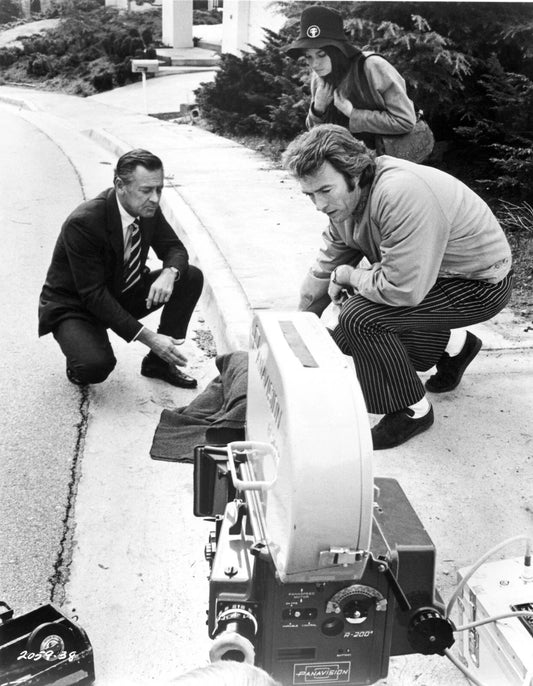 William Holden & Clint Eastwood In Breezy Old Publicity Photo 11 X 17 Reprint