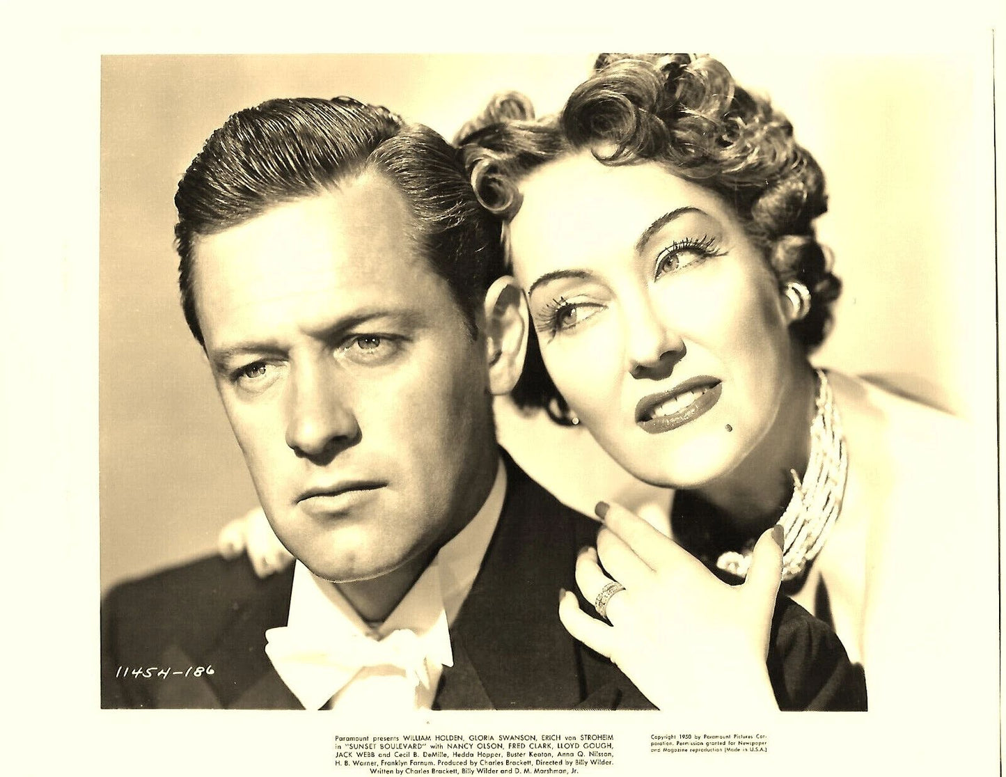 William Holden & Gloria Swanson Sunset Boulevard Classic 300 Piece Jigsaw Puzzle