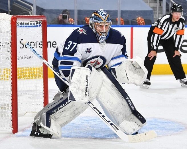 Winnipeg Jets Connor Hellebuyck Glossy Photo Hockey Goalie Print