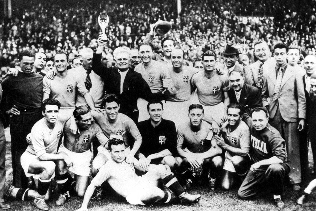 World Cup Champions 1938 Italy Vintage Sport Keychain