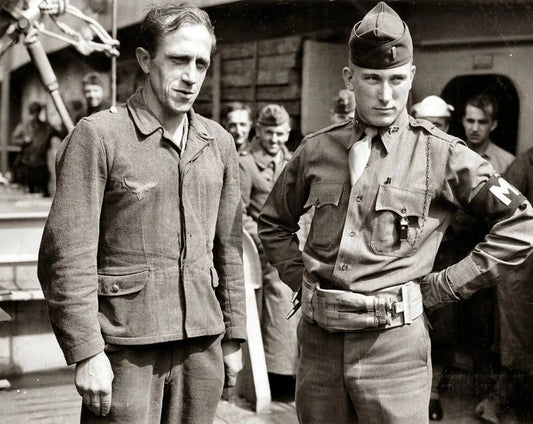 World War 2 German Pow & American Military Police Historic Picture Photo