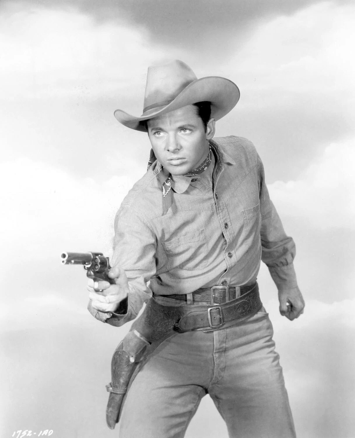 World War 2 Soldier & Actor Audie Murphy Classic Retro Picture Photo