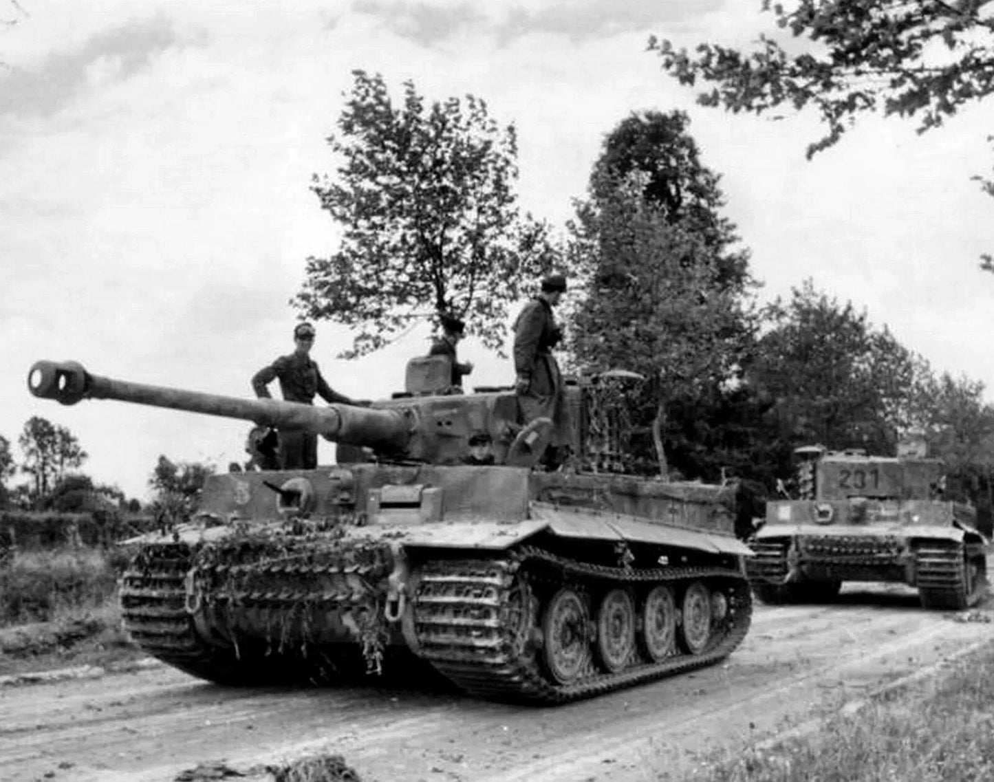 World War 2 Ww2 German Tiger Tanks Retro Vintage Military Picture Photo