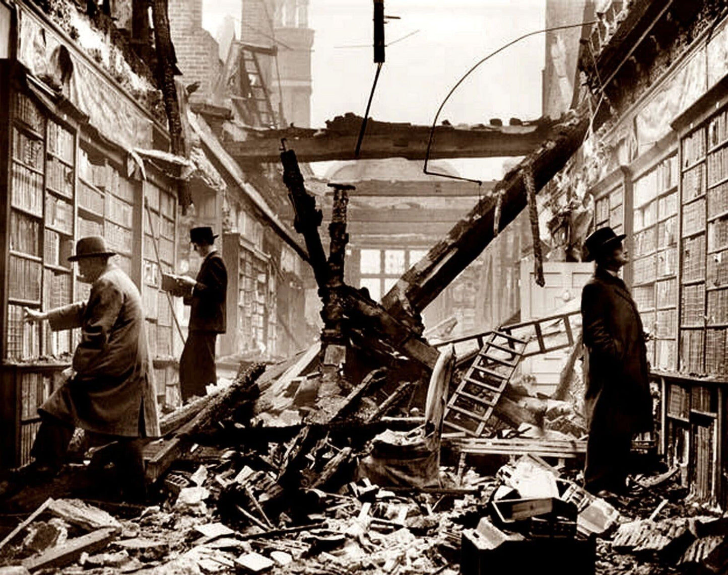 World War 2 Ww2 Library Patrons In Bombing Aftermath Historic Picture Photo