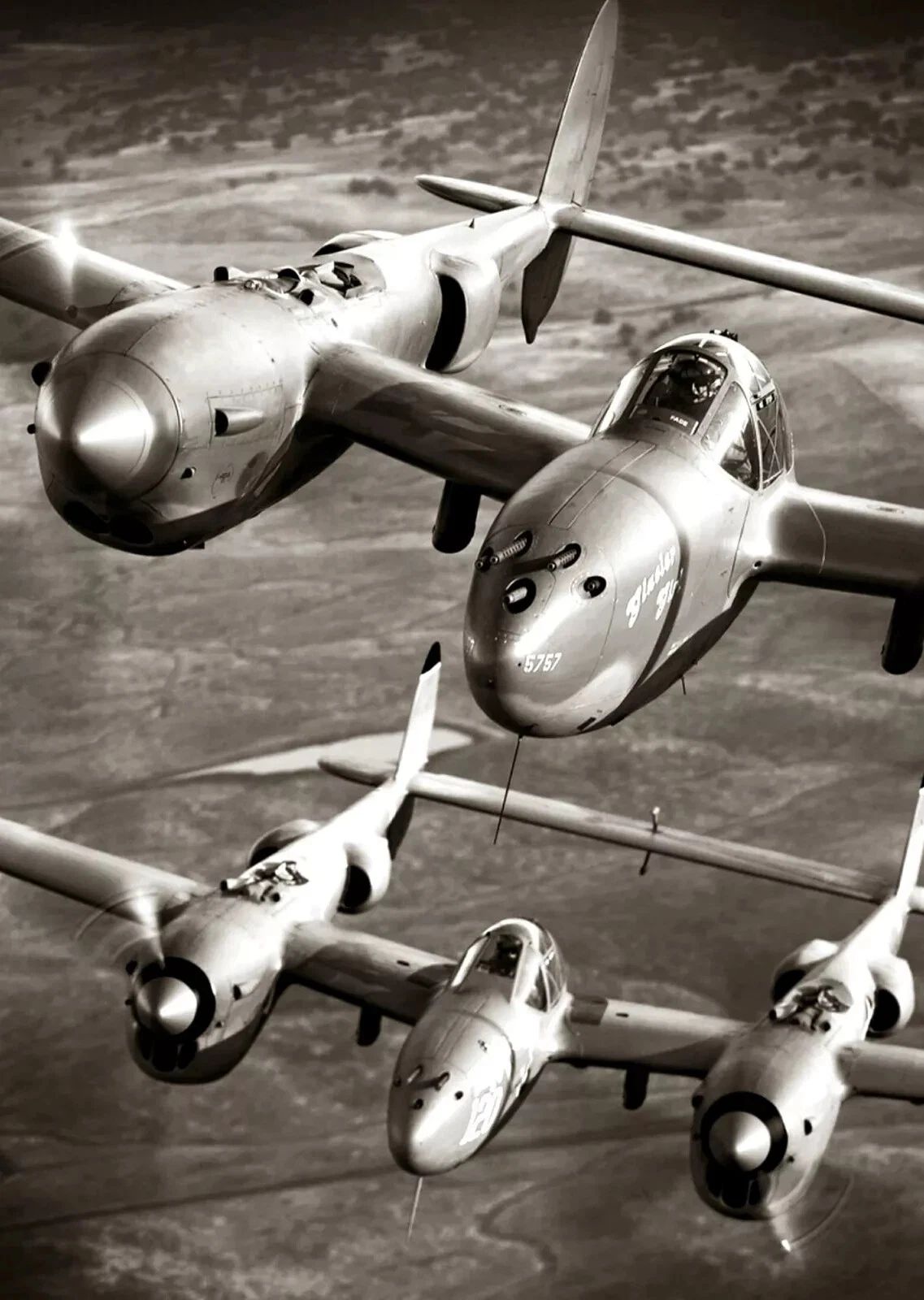 World War 2 Ww2 P 38 Lightning Fighters Propellor Planes Picture Photo