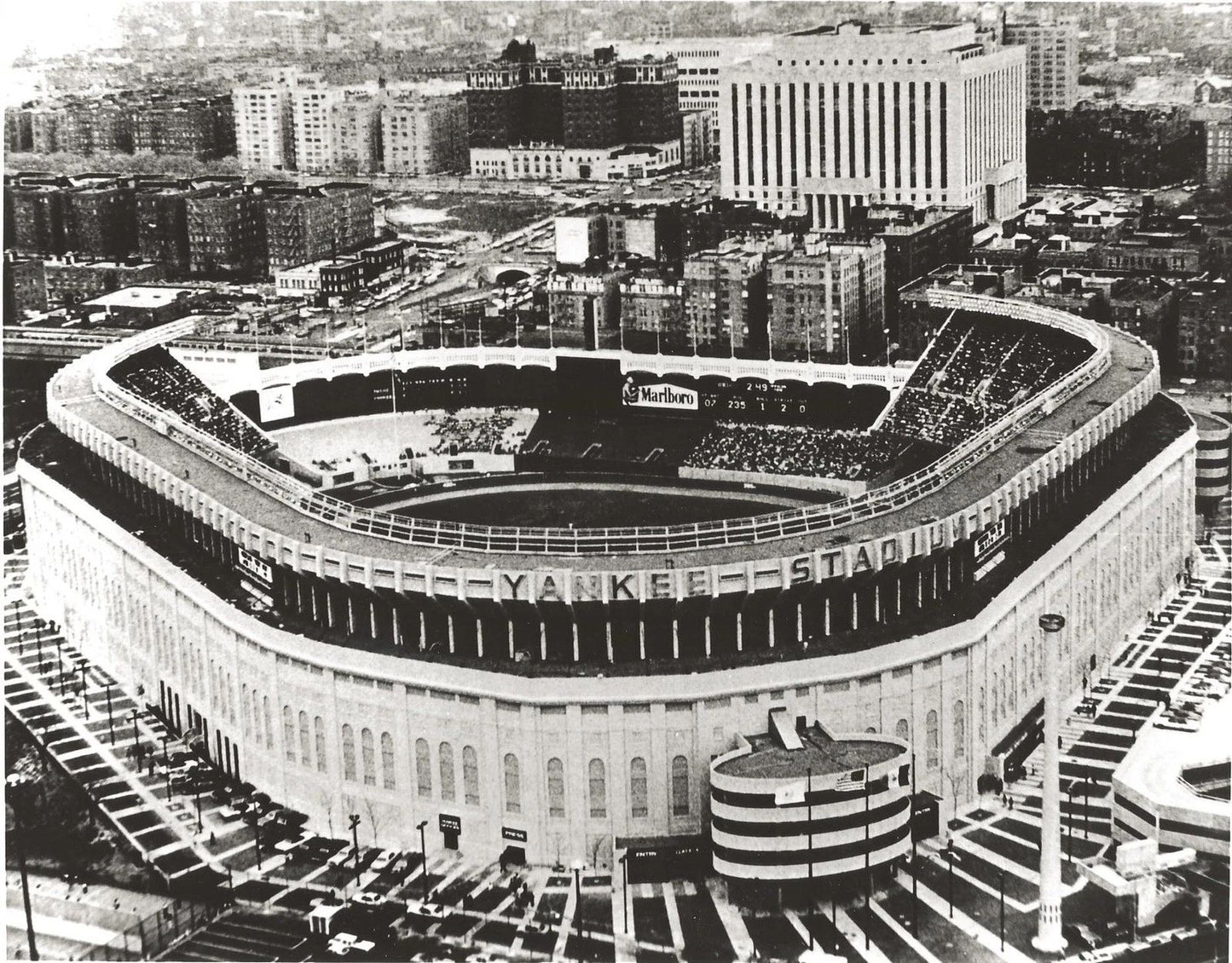 Yankee Stadium 1976 Keychain Baseball Mlb Picture New York Yankees Ny