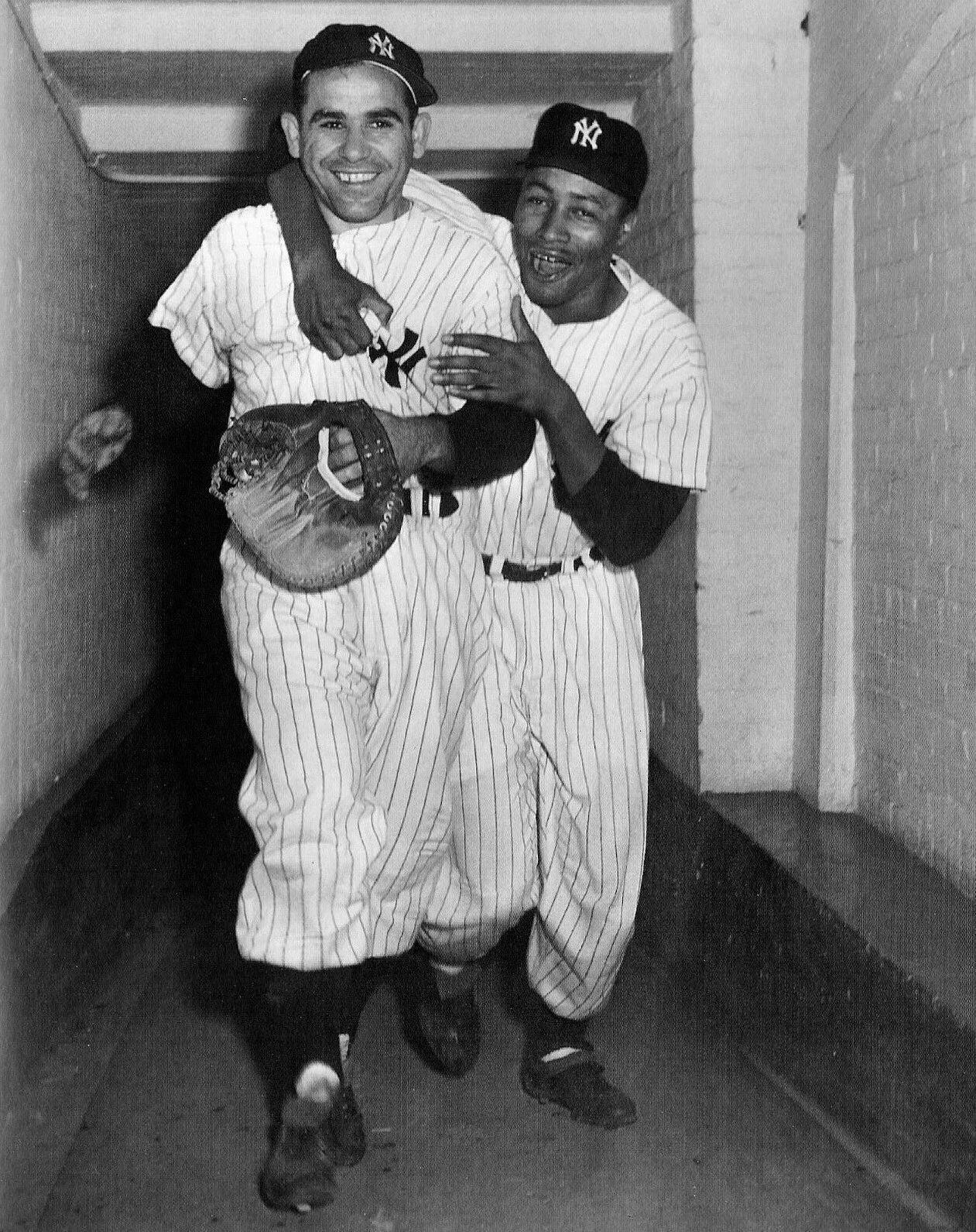 Yogi Berra & Elston Howard Photo New York Yankees Ny Baseball Picture Mlb
