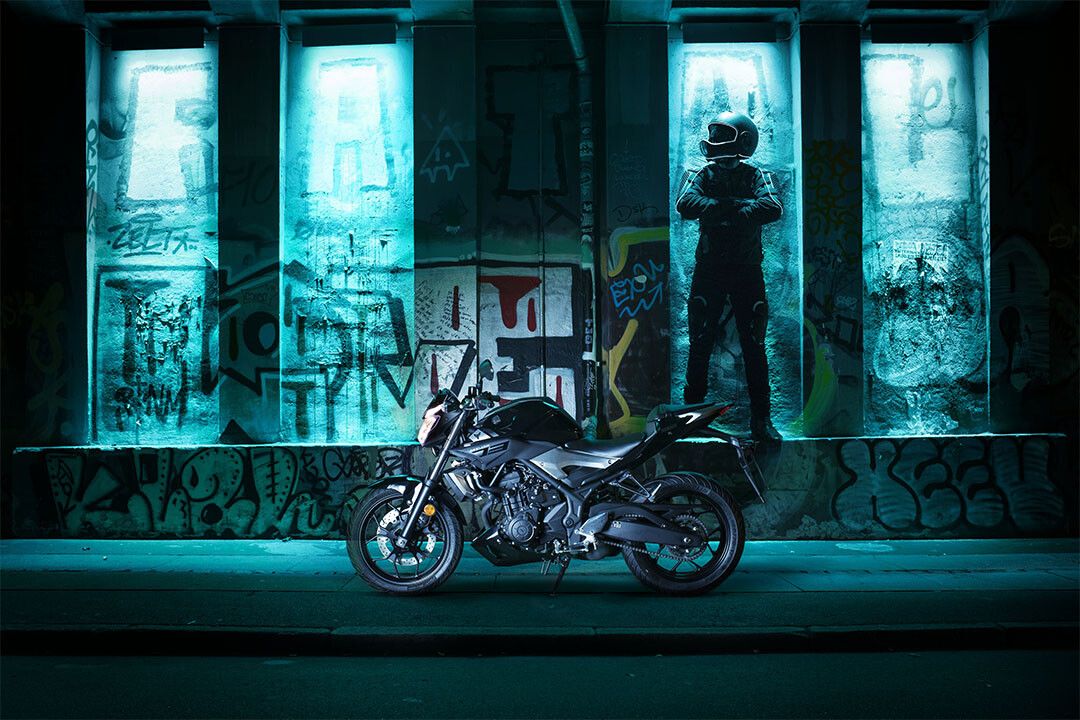 Yamaha Expensive Motorcycle Luxury Bike Speed Keychain
