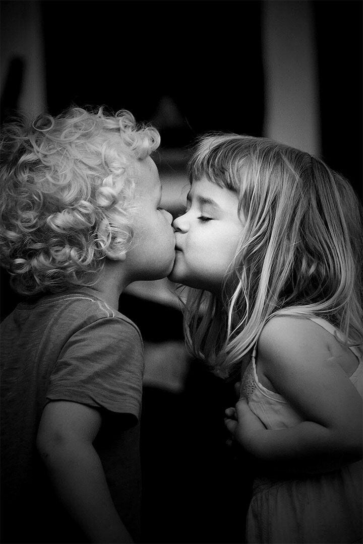 Young Love Young Boy And Girl Kissing Painting Wall Home Decor Jigsaw Puzzle