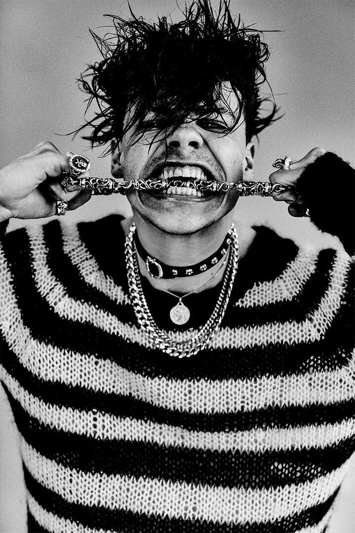 Yungblud New Rock Music Singer Star Painting Keychain