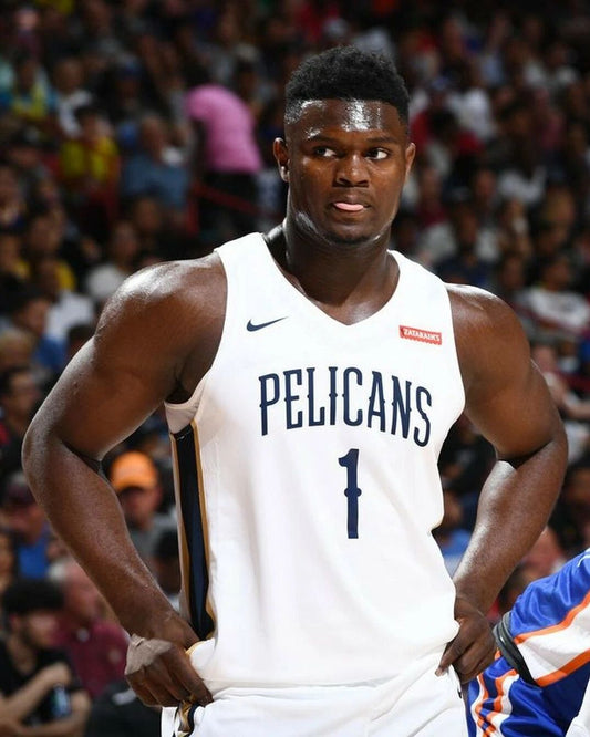 Zion Williamson Keychain New Orleans Pelicans Basketball Nba Hands On Hips