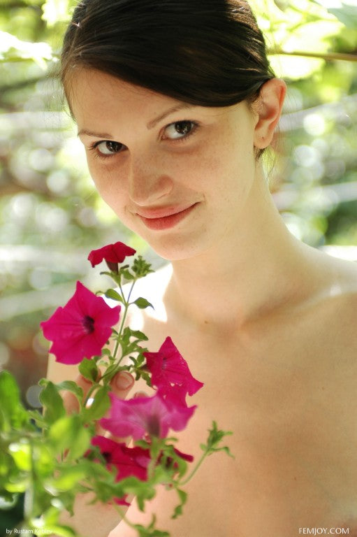 PHOTO (ART NUDES) FINE ART Professional FEMALE MODEL 8x10 Print