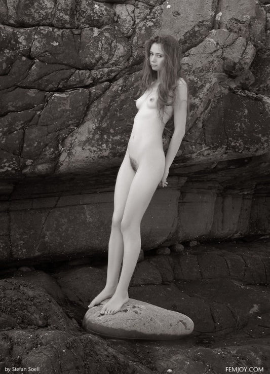 PHOTO (ART NUDES) FINE ART Professional FEMALE MODEL 8x10 Print