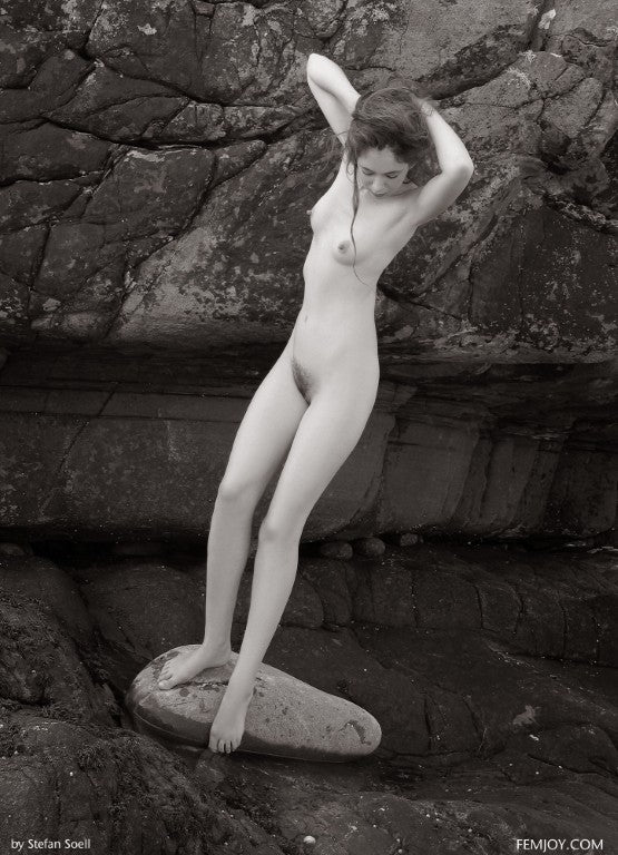 PHOTO (ART NUDES) FINE ART Professional FEMALE MODEL 8x10 Print