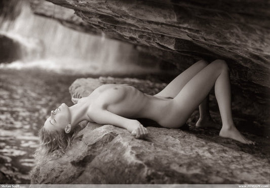 PHOTO (ART NUDES) FINE ART Professional FEMALE MODEL 8x10 Print