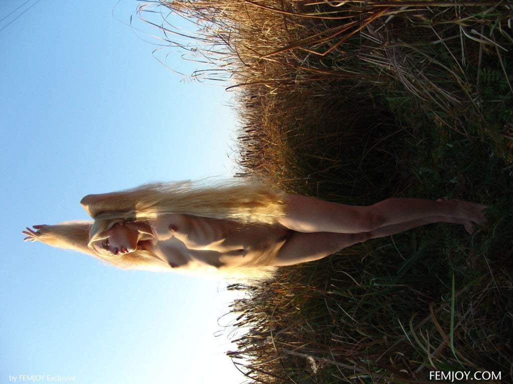 PHOTO (ART NUDES) FINE ART Professional FEMALE MODEL 8x10 Print