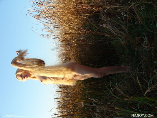 PHOTO (ART NUDES) FINE ART Professional FEMALE MODEL 8x10 Print
