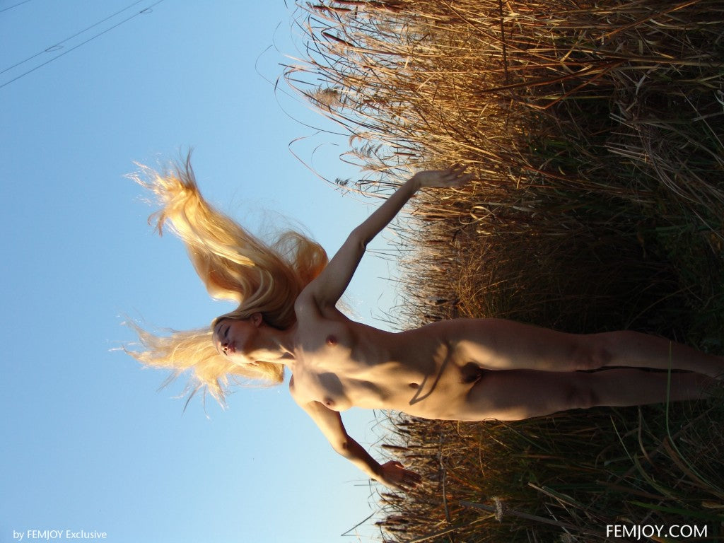 PHOTO (ART NUDES) FINE ART Professional FEMALE MODEL 8x10 Print