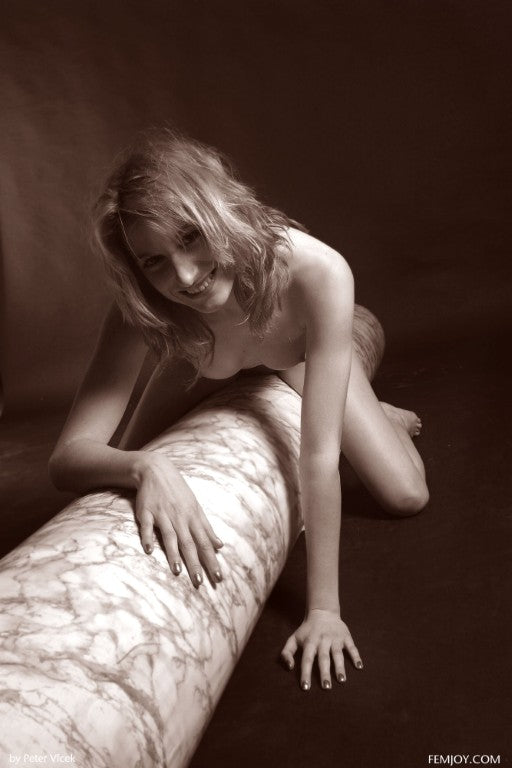 PHOTO (ART NUDES) FINE ART Professional FEMALE MODEL 8x10 Print