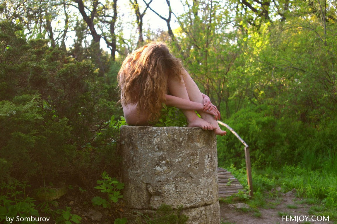 PHOTO (ART NUDES) FINE ART Professional FEMALE MODEL 8x10 Print