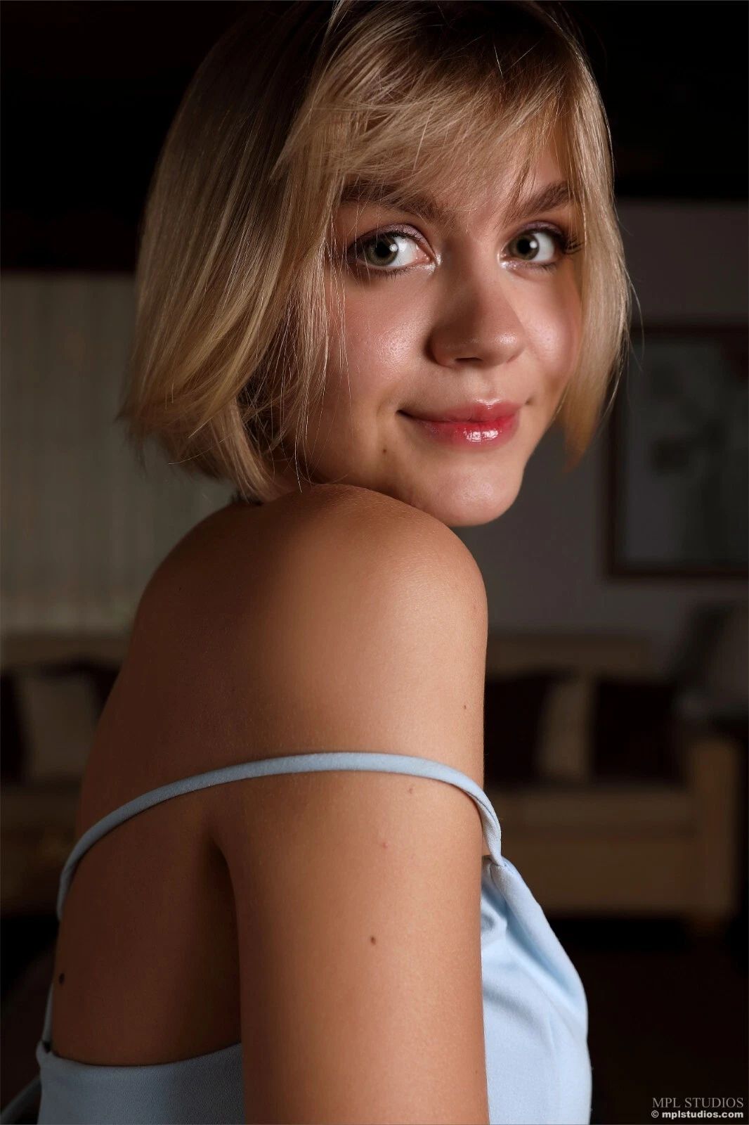 PHOTO (ART NUDES) FINE ART Professional FEMALE MODEL 8x10 Print
