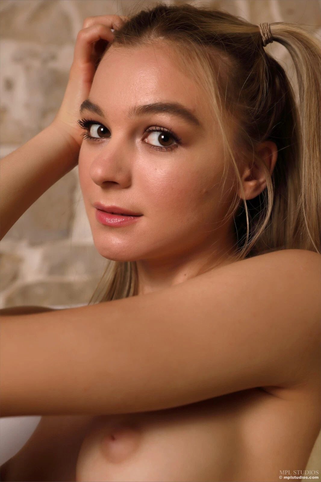 PHOTO (ART NUDES) FINE ART Professional FEMALE MODEL 8x10 Print